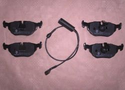 Brzdové destičky zadní se snímačem BMW E39