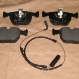 Brzdové destičky přední BMW E39 od 530d + 535i + 540i + M5