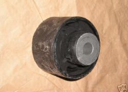 2x uložení zadní vnější BMW E39 + touring