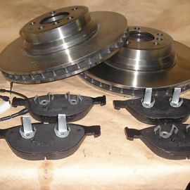 Brzdná sada High Carbon přední náprava BMW E65 + E66 760er