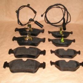 Brzdové destičky přední + zadní se snímačem BMW E36