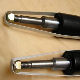 2x tlumiče přední BMW E34 od r.v. 1988-1997