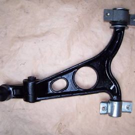Rameno přední spodní levé Alfa Romeo 147, 156