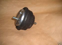 Silentblok motoru levý BMW E46