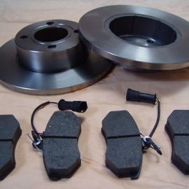 Brzdové kotouče + destičky přední Audi 80 8C, B4