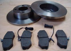 Brzdové kotouče + destičky přední Audi 80 8C, B4