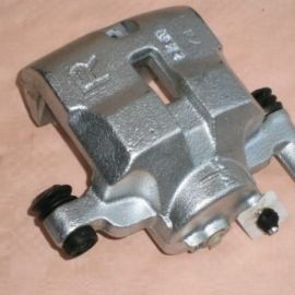 Brzdový strmeň predný pravý Mazda Premacy od 07.1999