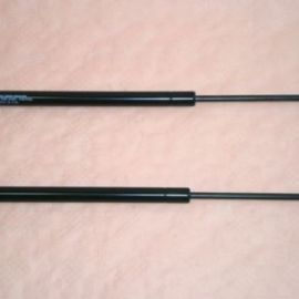 2x tlmiče vyklopových dverí Audi A6 Avant 4B5 C5 od: 12.1997