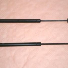 2x plynová vzerpa kapoty motora Chrysler 300C