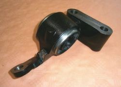 Silentblok ramena predný pravý Mini Mini od r.v. 06.2001
