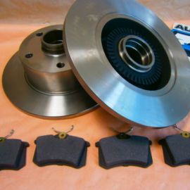 Brzdové kotúče zadné s ABS senzorom + platničky zadné Audi A4