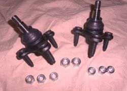 2x zvislý nosný čap predný spodný VW Passat od r.v. 2005