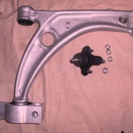 Rameno pravé predné komplet s čapom VW Passat od r.v. 2005