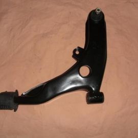 rameno predné ľavé Mitsubishi Carisma