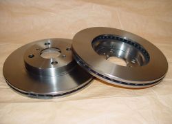 2x brzdové kotúče predné Toyota Yaris od r.v. 04.99