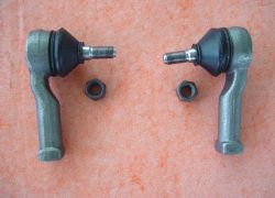 2x hlava/čap spojovacej tyče predná náprava Volvo 240 + 260