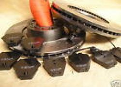 Brzdové kotúče predné dierované + platničky predné Audi A8 od 1998