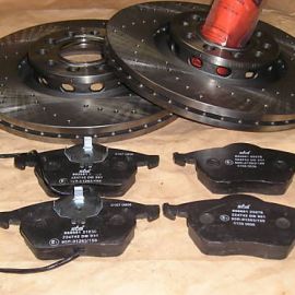 Brzdové kotúče predné dierované Zimmerman + platničky predné Audi A6