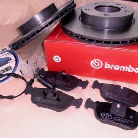 Brzdná sada predná s Brembo kotúčmi BMW E46