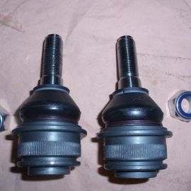 2x zvislý nosný čap horný predná náprava VW T4