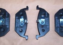 Brzdové platničky predná náprava VW Golf IV+ New Beetle od roku výroby : 97