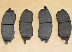 Brzdové platničky predná náprava Nissan Murano 3,5 Li 4x4 ab od: 03.05