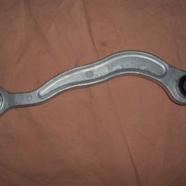 Rameno zadné "vodiaca tyč nápravy" Mercedes W220