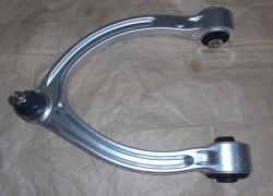 Rameno predné pravé horné Mercedes W221 , CL216