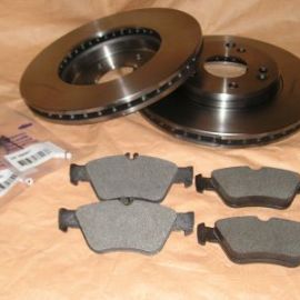 Brzdná sada predná náprava W210 od 95 - so snímačom opotrebenia