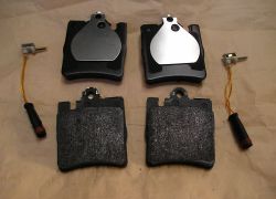 Brzdové platničky zadné so snímačom Mercedes C-klasse W203, S203