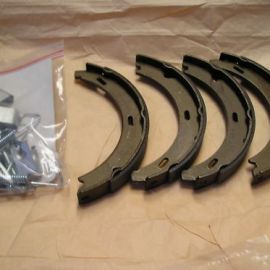 Brzdové čeľustia + sada pružín zadná náprava Mercedes C-klasse W203, S203
