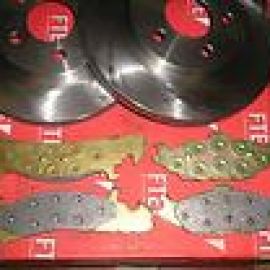 Brzdná sada predná náprava Chrysler Voyager na 14" kolesá do r.v.: 90´