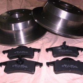 Brzdná sada zadná náprava Chrysler Jeep Cherokee II