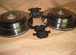 Brzdové kotúče + platničky + snímač zadná náprava BMW E60, E61od 535er + E63, E64