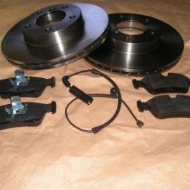 Brzdná sada predná s Brembo kotúčmi BMW E46