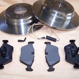 Brzdové kotúče zadné nevetrané + platničky zadné BMW E39 520-525