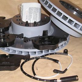 Brzdové kotúče predné Brembo + platničky BMW E39 530d, 535i, 540i