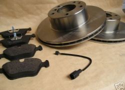 Brzdové kotčúče + platničky predné BMW E28