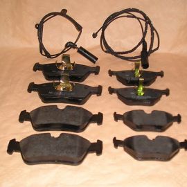 Brzdové platničky predné + zadné komplet so snímačom BMW E46