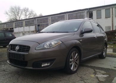 Fiat Croma 1,9 JTDm 110kW (150koní) r.2009 vo výbave Emotion