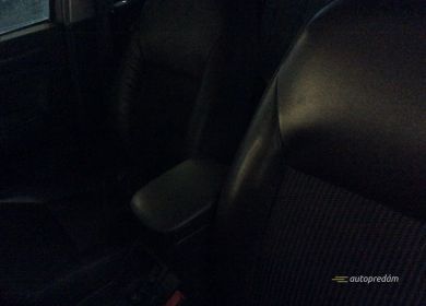 UY76605_7d8c2136cda3dcd73efaa93c1b45118f