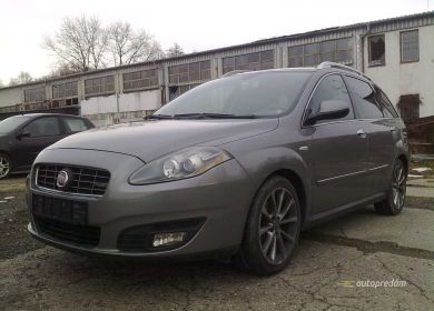 Fiat Croma 2,4 JTDm 147kW (200koní) r.2010 vo výbave MUST