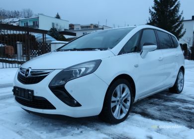 IMG_2966 Opel Zafira Tourer Cosmo CDTI 136k, r.2015, NAVI, 7 sedadiel