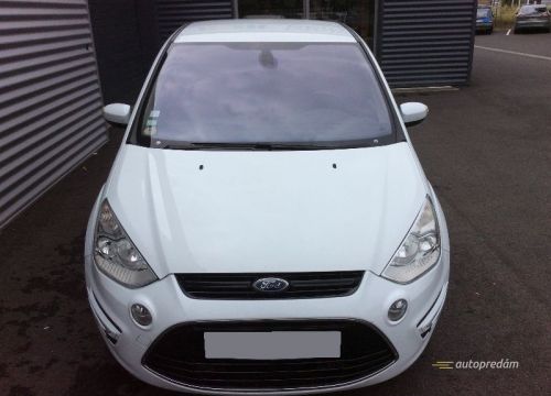 03BH18041_13124ff583d701f5c85814da56ba191f