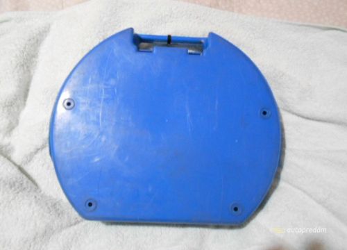 SNEH. 2 RETAZE MODRE BRENER .8