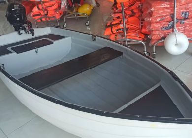 Pramica + motor SUZUKI DF2.5 r.v.2018