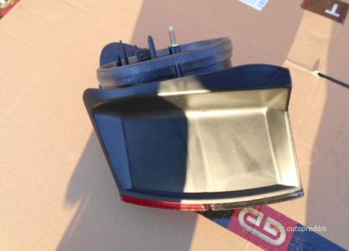 Zadné svetlo P-406..4