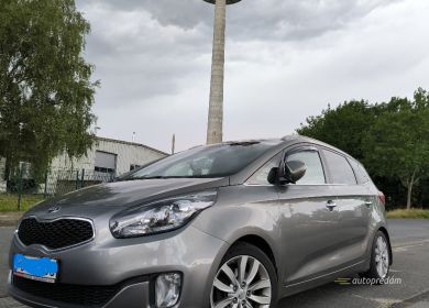 predam osobny automobil KIA Carens