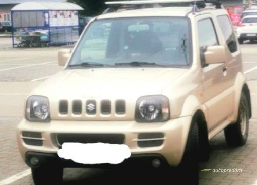 Suzuki Jimny 1.3 Benzín M5 manuál 4x4 redukcia, ťažné zariadenie, nová TK a EK 