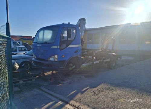 AVIA D75 / 2003 / 205 000 km